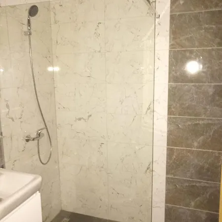 Sunny Private Apartament *